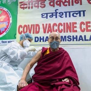 Далай-лама вакцинировался препаратом Covishield - reporter-ua.com