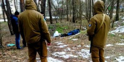 В Киеве в парке Партизанской Славы в Дарницком районе нашли тело женщины, фото - ТЕЛЕГРАФ - telegraf.com.ua - Киев