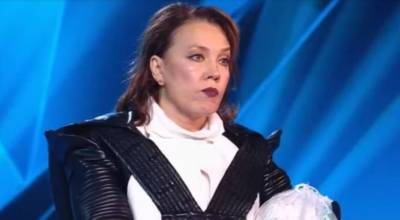 Анита Цой - Диана Арбенина - Россияне раскритиковали Азизу за «обиженную девочку» на шоу «Маска» - inforeactor.ru