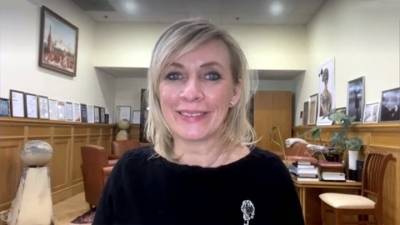 Мария Захарова - Захарова сочла феминитивы шуткой и рассмеялась - vesti.ru