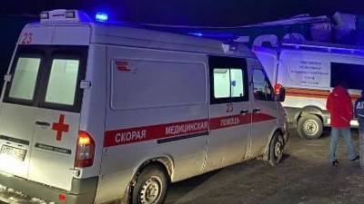 Жительница Тюмени спровоцировала массовое ДТП из-за телефона - nation-news.ru - Екатеринбург - Тюмень