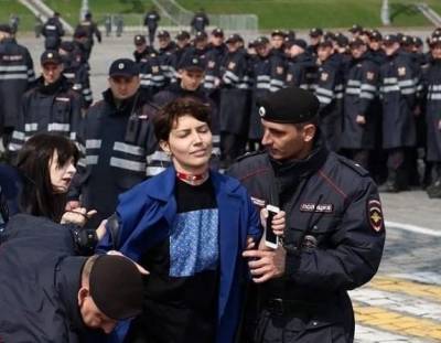 В Санкт-Петербурге полиция задержала художницу и феминистку Катрин Ненашеву - znak.com - Санкт-Петербург - ДНР