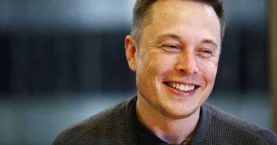 Илон Маск - Tesla Маска затеяла строительство гигантской аккумуляторной батареи в США - dsnews.ua - США - Техас