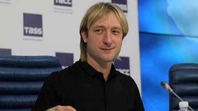 Евгений Плющенко - Плющенко трогательно поздравил "ненаглядных" женщин с 8 Марта - nation-news.ru