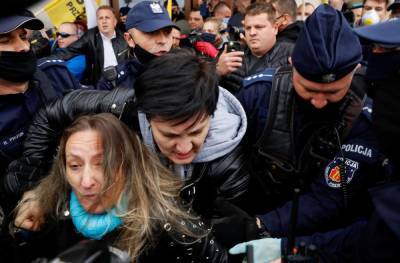 В столице Польши проходит акция протеста против закона об абортах - news-front.info - Польша - Варшава