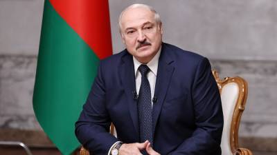 Александр Лукашенко - В постель к диктатору: как для Лукашенко подбирают секс-рабынь – расследование - 24tv.ua