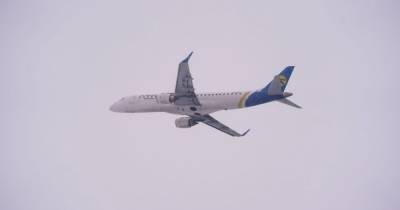 Необычная экскурсия: низко над Киевом впервые пролетел большой пассажирский самолет - tsn.ua - Киев