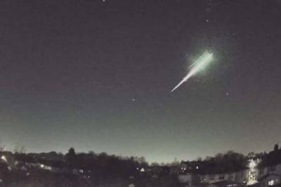 В Великобритании упал редчайший метеорит, который осветил ночное небо - apral.ru - Англия