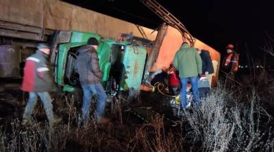 В Кривом Роге автомобиль столкнулся с поездом, есть пострадавшие - ru.slovoidilo.ua - Кривой Рог