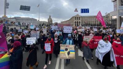 В Киеве полиция не допустила столкновений во время марша феминисток - eadaily.com - Киев