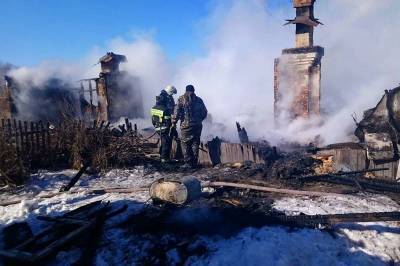 В смоленском райцентре пожар унес жизнь 65-летнего мужчины - rabochy-put.ru - Смоленская обл.
