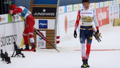 Александр Большунов - Эмиль Иверсен - Йоханнес Клебо - Норвежский историк лыжных гонок объяснил, почему удивлен дисквалификацией Клебо - gazeta.ru - Норвегия