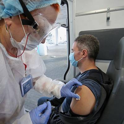 Анастасий Раков - Ракова: Более 700 тысяч человек привились от коронавируса в Москве - radiomayak.ru - Москва