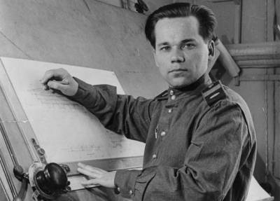 Михаил Калашников - Михаил Калашников: главные тайны биографии создателя самого смертоносного автомата - russian7.ru