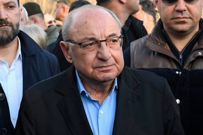 Вазген Манукян - Арам Вардеванян - В Армении завершилось расследование против лидера оппозиции - lenta.ru