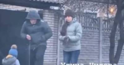 Футболили ногами на глазах у детей: в Запорожье супруги избили двух собак (видео) - tsn.ua - Запорожье - Львовская обл.