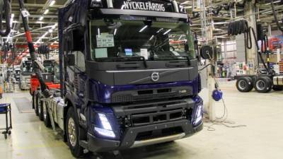 Volvo Truck в 2022 году начнет выпуск в России электрических грузовиков - delovoe.tv - Россия - Бельгия - Швеция - Калуга