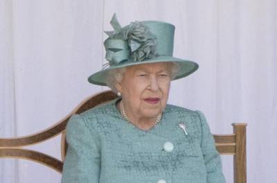 Елизавета II - принц Гарри - Меган Маркл - Опре Уинфри - Times: Елизавета II не подписала заранее подготовленное заявление по поводу интервью принца Гарри и Меган Маркл - argumenti.ru - Англия