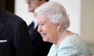 Елизавета II - принц Гарри - Меган Маркл - Опря Уинфри - Елизавета II все еще думает, как отреагировать на интервью внука - capital.ua