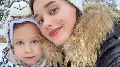 Кристина Асмус - Гарик Харламов - Снова вместе? Кристина Асмус отпраздновала 8 Марта с Гариком Харламовым - 5-tv.ru