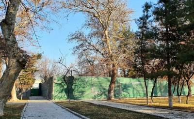 Лакомый кусок. Что происходит со строительством здания на месте бывшей парковки возле ТЦ "Пойтахт" - podrobno.uz - Узбекистан - Ташкент - район Мирабадский