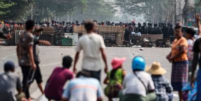Что происходит в Мьянме на протестах против переворота - Не менее 40 человек арестовали - ТЕЛЕГРАФ - telegraf.com.ua - Бирма - Янгон