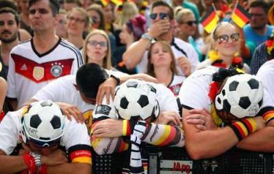 Немецкие фанаты требуют бойкотировать чемпионат мира по футболу в Катаре - argumenti.ru - Катар