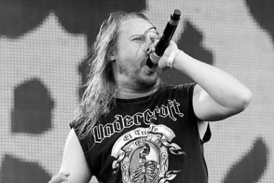 Умер вокалист шведской дэт-метал группы Entombed Ларс-Йеран Петров - lenta.ru