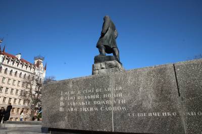 Владимир Зеленский - Виталий Кличко - Тарас Шевченко - День рождения гения: в Украине чествуют Тараса Шевченко – фото, видео - 24tv.ua - Киев - Луцк - Одесса - Santa - Кличко - Новости