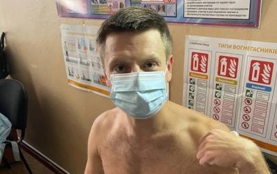 Алексей Гончаренко - В Украине вакцинировался первый нардеп - korrespondent.net - Одесса
