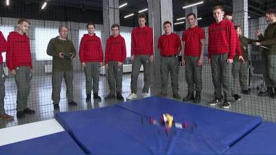 У школьников из столицы и Подмосковья появилась возможность с головой окунуться в армейскую жизнь - 1tv.ru - Москва - Московская обл.
