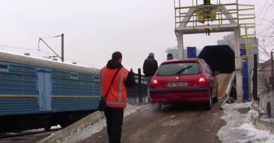"Укрзализныця" возобновила услугу перевозки автомобилей - delo.ua - Украина - Одесса - Харьков - Ужгород