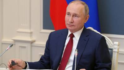 Владимир Путин - Ольга Савастьянова - Александр Хинштейн - Путин наделил ЦИК правом просить удалять незаконную агитацию в интернете - gazeta.ru