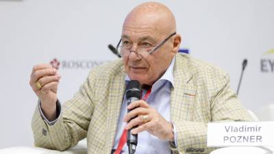 Владимир Познер - Протестующие против приезда Познера в Грузию закидали его отель яйцами - nation-news.ru - Грузия - Апсны - Тбилиси
