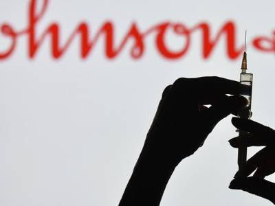 Рабочие завода в США испортили 15 млн доз вакцины Johnson & Johnson - unn.com.ua - США - Киев - New York - Голландия - county Johnson
