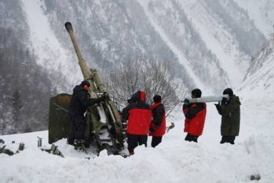 В Хибинах принудительно спускают лавины - murmansk.mk.ru - Кировск