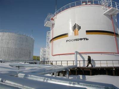 "Роснефть" уменьшила свою долю в двух "дочках" до 51%, остальные 49% у "ННК-Ойл" - smartmoney.one - Москва