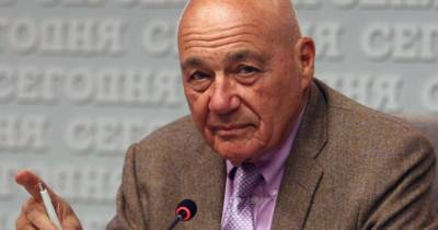 Владимир Познер - "Убирайся вон из Грузии": российского журналиста Познера забросали яйцами и выгнали из Тбилиси - tsn.ua - Крым - Грузия - Апсны - Тбилиси
