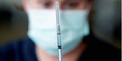 Майя Санду - Скандал из-за вакцинации в Молдове: чиновники сделали прививки от COVID-19 вне очереди, Санду назвала это позором - nv.ua - Молдавия