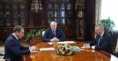 Лукашенко пообещал проблемы чиновникам из-за роста цен - eadaily.com