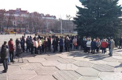 Олег Синегубов - Жители Полтавы устроили акцию протеста против ужесточения карантина - from-ua.com - Полтава