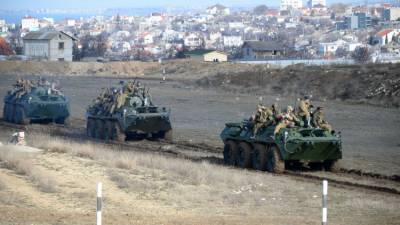 Дмитрий Песков - В Кремле прокомментировали переброску военных в Крым - crimea.ria.ru - Крым - Симферополь