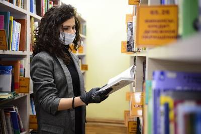 Космический книжный лабиринт представит столичная библиотека - vm.ru