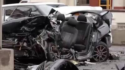 Эдвард Бил - Массовая авария с участием пранкера в центре Москвы попала на видео - vesti.ru - Москва - Молдавия