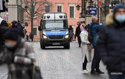 Польша установила рекорд по числу новых COVID-случаев за сутки - korrespondent.net - Польша