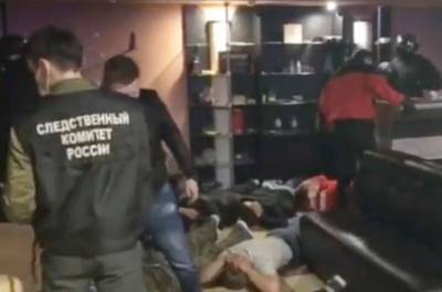 В ХМАО будут судить организаторов подпольного казино. Один из членов ОПГ объявлен в розыск - znak.com - Югра - Нижневартовск