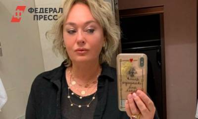 Лариса Гузеева - «Какая же я дура»: Гузеева отправляла в бан за слово «крашиха» - fedpress.ru - Москва