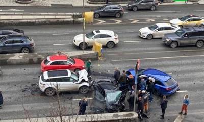 Эдвард Бил - Блогер - В Москве известный блогер на Audi спровоцировал массовое ДТП - og.ru - Москва