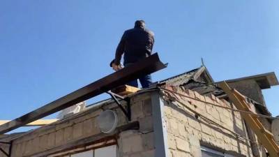 В результате украинского обстрела в Донецке поврежден жилой дом - piter.tv - ДНР - Донецк - Донбасс