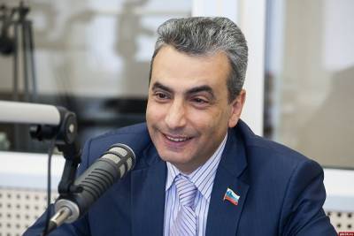 Лев Шлосберг - Источник: решение о выдвижении Шлосберга в ГД по Москве в «Яблоке» сочли «странным» - znak.com - Москва - Псков